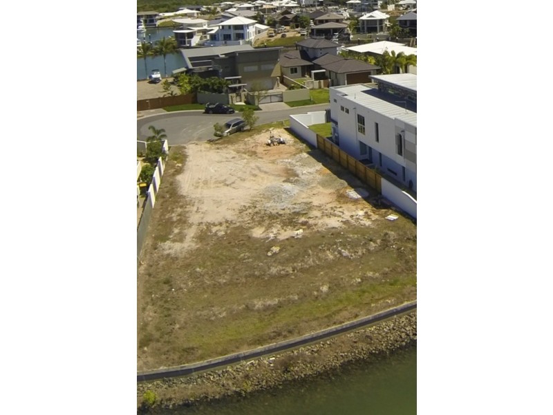 Lot 30 /4  Ragamuffin Qy, Trinity Park QLD 4879