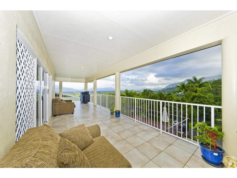 20  Cambanora Place, Mooroobool QLD 4870