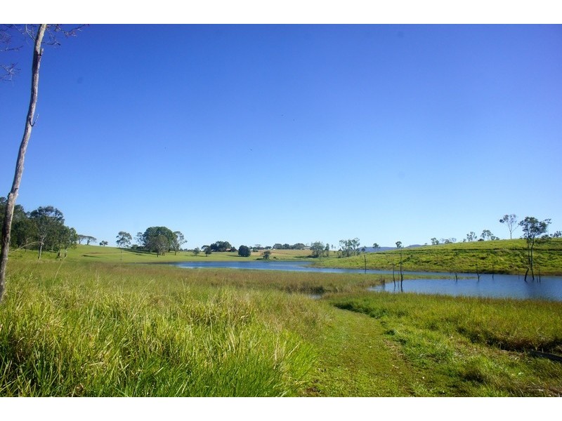 140 Kulara Road, Barrine QLD 4872