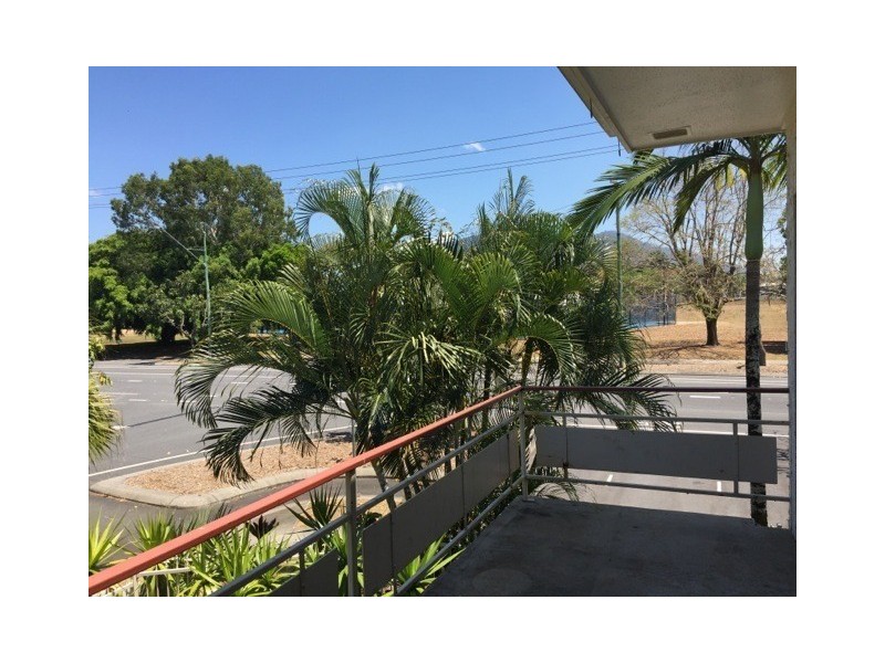 4/112 DIGGER ST, Cairns North QLD 4870