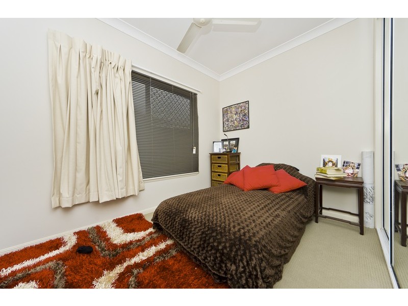 2 Powlett Close, Bentley Park QLD 4869