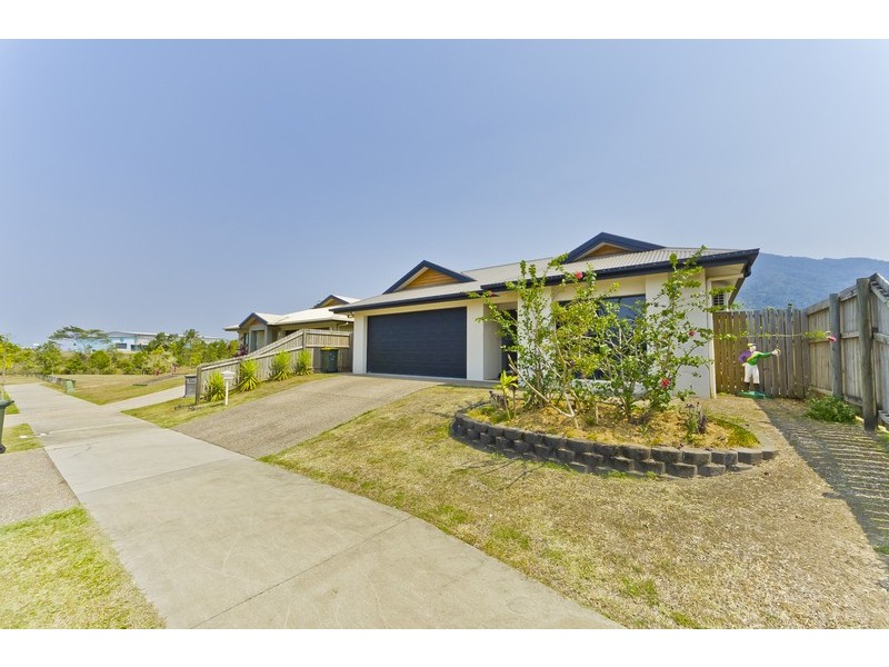 2 Powlett Close, Bentley Park QLD 4869