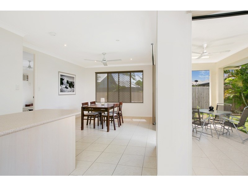 6 Montalbion Avenue, Trinity Park QLD 4879