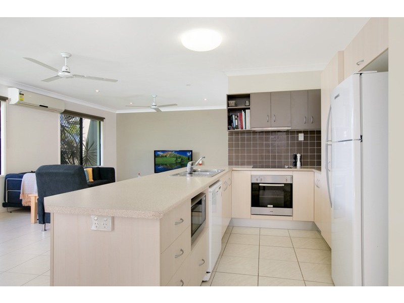 6 Montalbion Avenue, Trinity Park QLD 4879