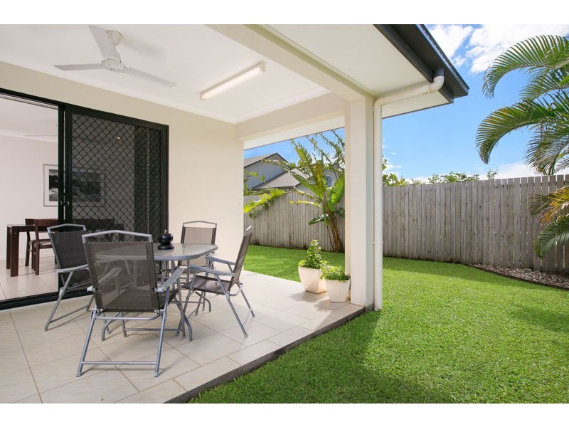 6 Montalbion Avenue, Trinity Park QLD 4879
