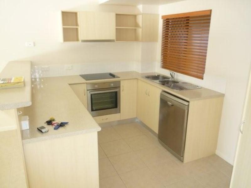 212/11-15  Charlekata Close, Freshwater QLD 4870
