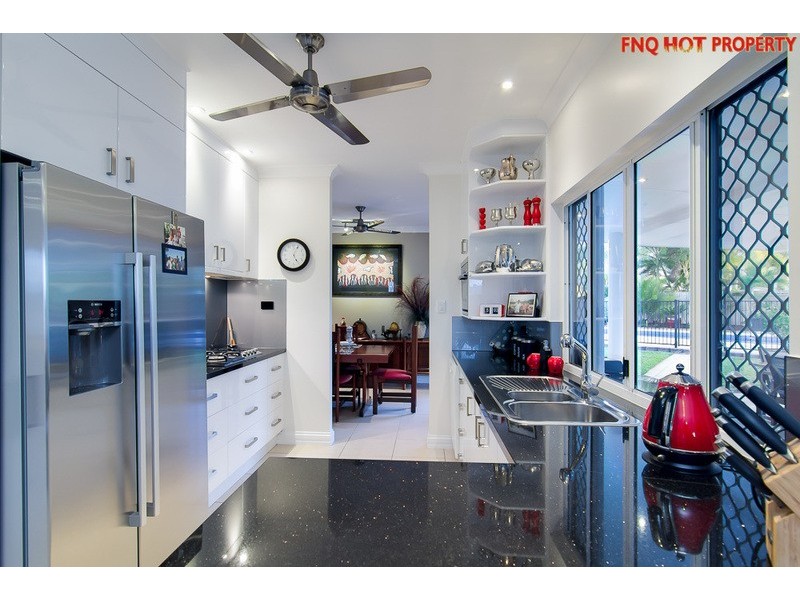 13 SHELL CLOSE, Kewarra Beach QLD 4879