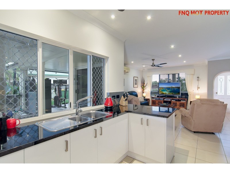 13 SHELL CLOSE, Kewarra Beach QLD 4879