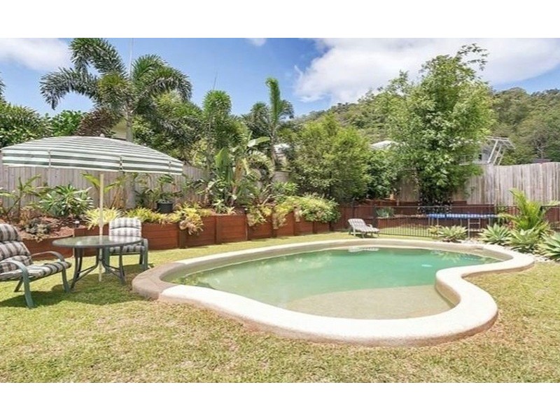 7 BARNACLE STREET, Trinity Beach QLD 4879