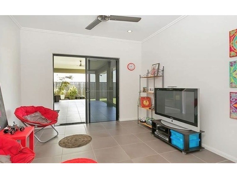 7 BARNACLE STREET, Trinity Beach QLD 4879
