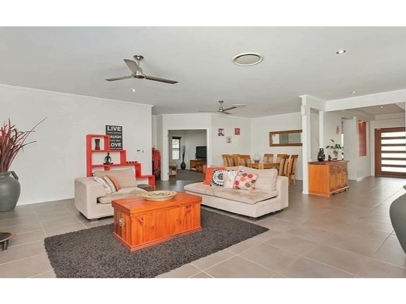7 BARNACLE STREET, Trinity Beach QLD 4879