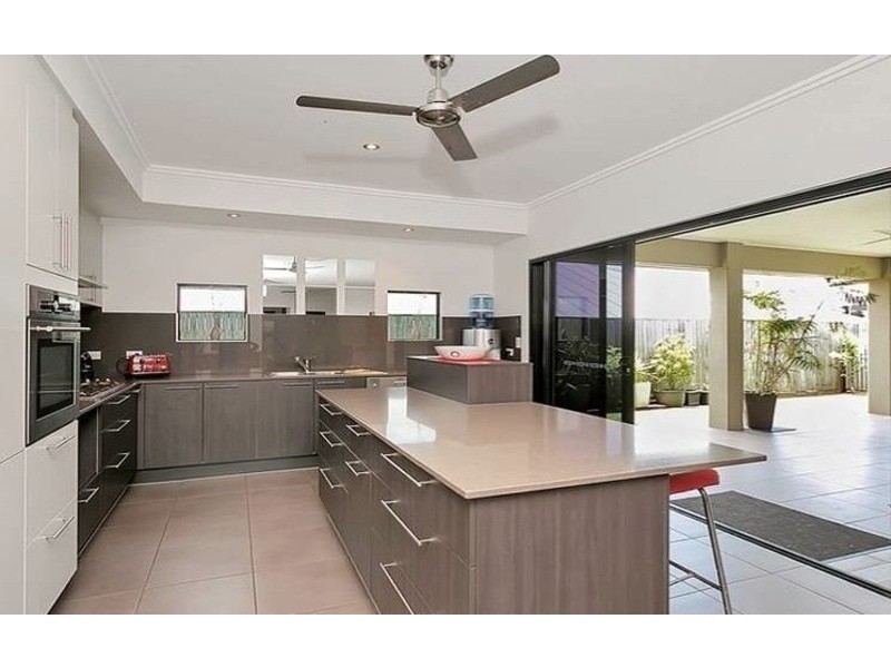 7 BARNACLE STREET, Trinity Beach QLD 4879