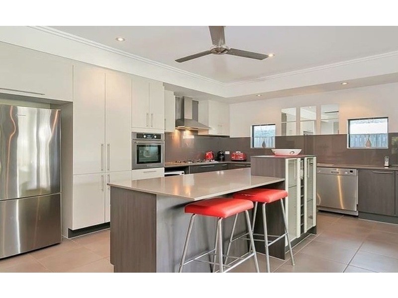 7 BARNACLE STREET, Trinity Beach QLD 4879