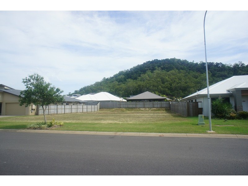 94 Roberts Drive, Trinity Beach QLD 4879