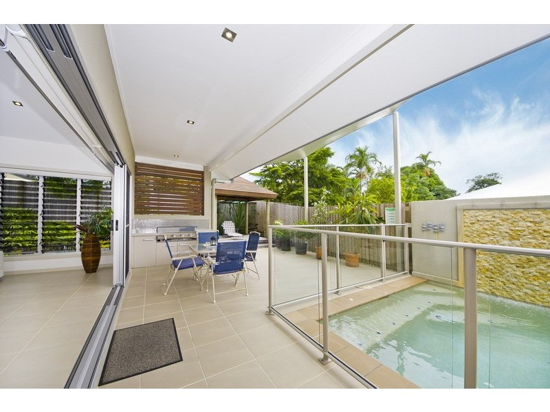 2/60 Harbour Drive, Trinity Park QLD 4879