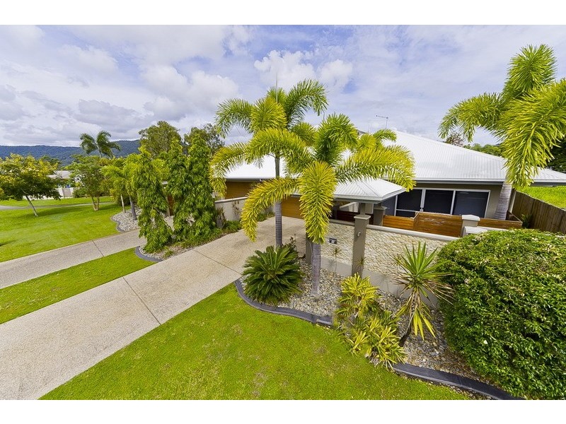 2/60 Harbour Drive, Trinity Park QLD 4879