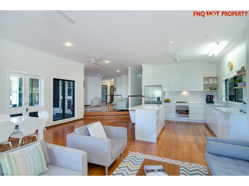 12 Crowsnest Terrace, Trinity Beach QLD 4879