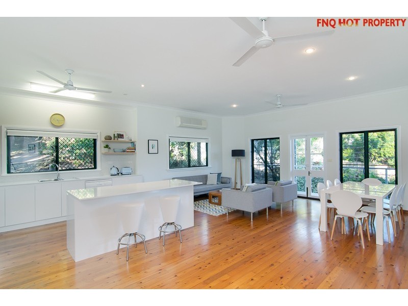 12 Crowsnest Terrace, Trinity Beach QLD 4879