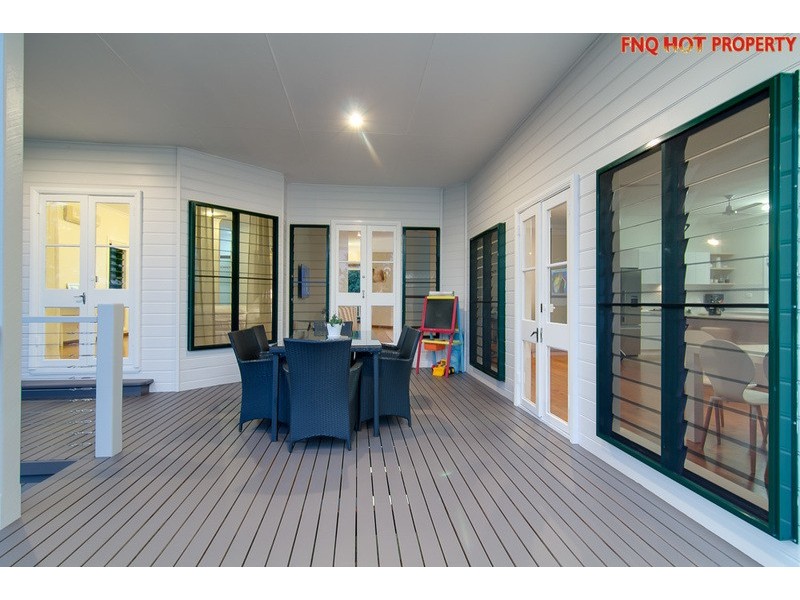 12 Crowsnest Terrace, Trinity Beach QLD 4879