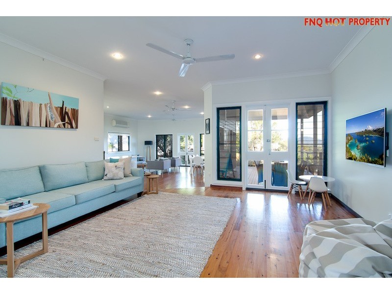 12 Crowsnest Terrace, Trinity Beach QLD 4879