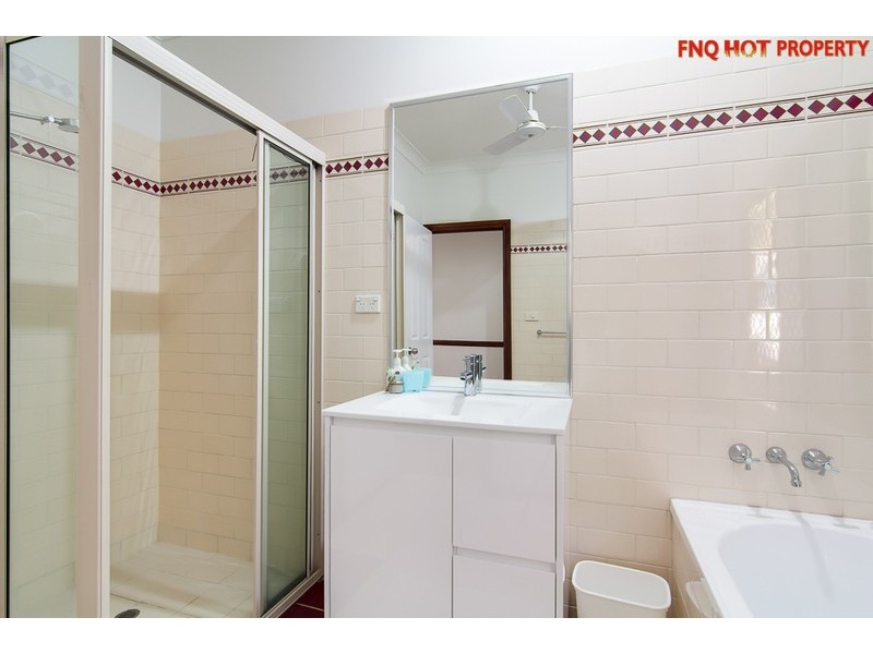 12 Crowsnest Terrace, Trinity Beach QLD 4879