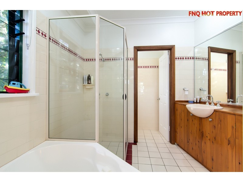 12 Crowsnest Terrace, Trinity Beach QLD 4879