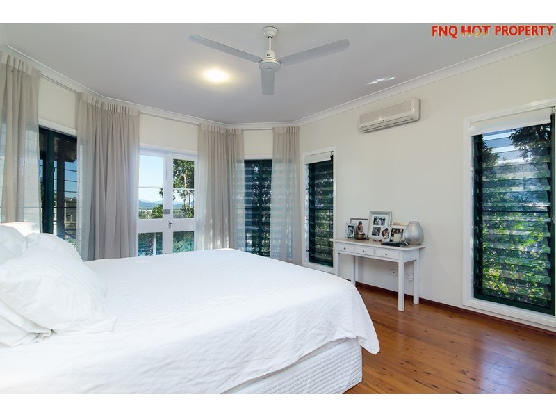 12 Crowsnest Terrace, Trinity Beach QLD 4879