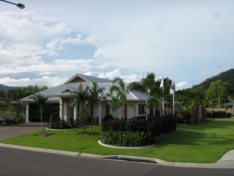 2 Selwyn Circuit, Trinity Park QLD 4879