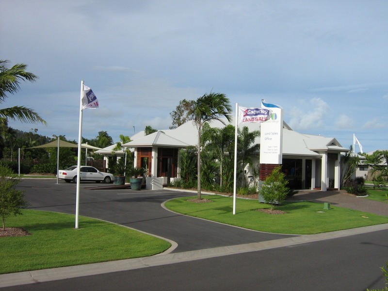 2 Selwyn Circuit, Trinity Park QLD 4879