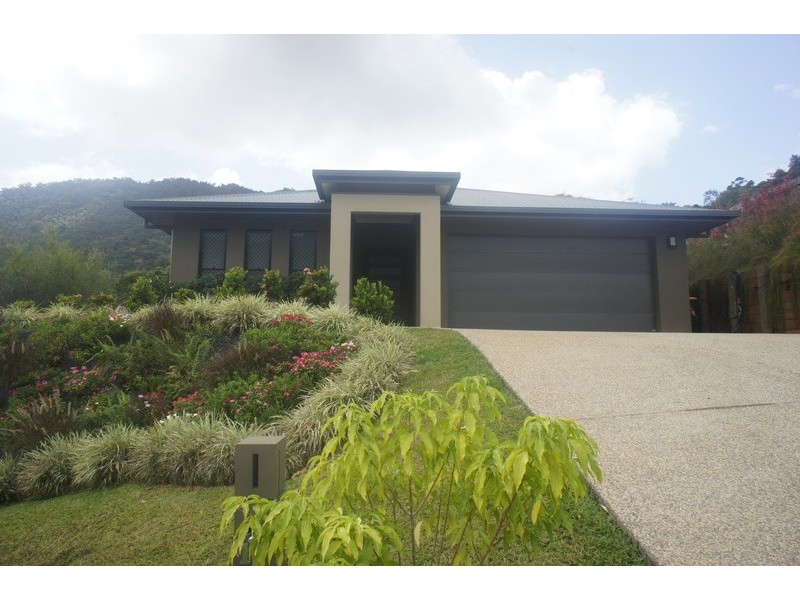 19 Willoughby Close, Redlynch QLD 4870