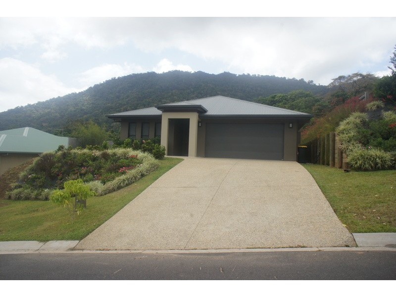 19 Willoughby Close, Redlynch QLD 4870