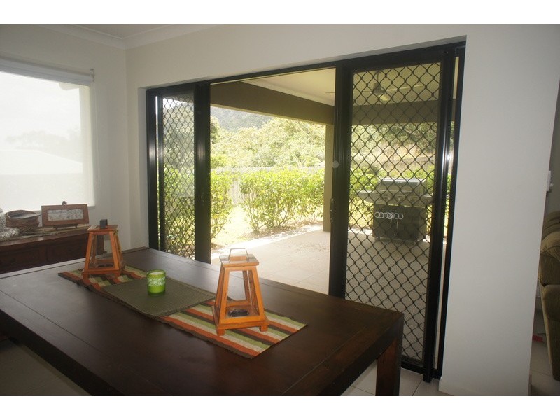 19 Willoughby Close, Redlynch QLD 4870
