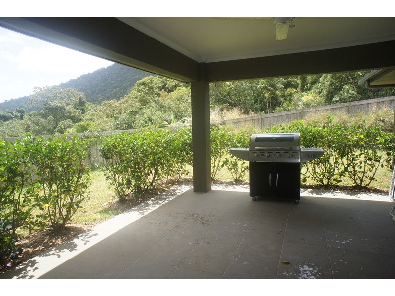 19 Willoughby Close, Redlynch QLD 4870