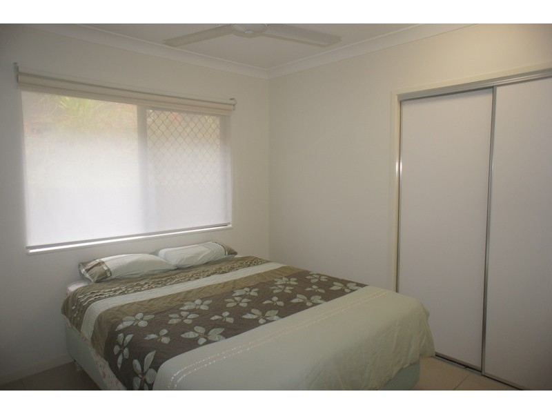 19 Willoughby Close, Redlynch QLD 4870