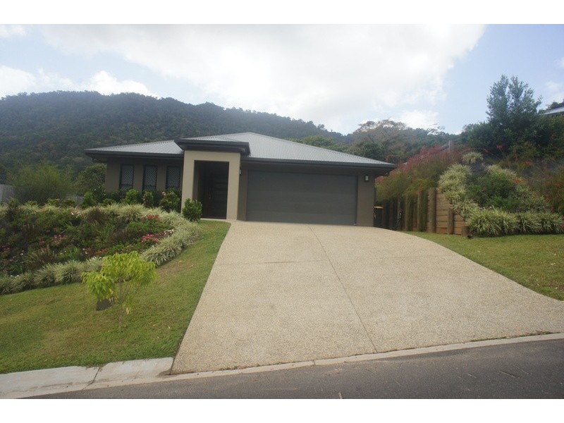 19 Willoughby Close, Redlynch QLD 4870