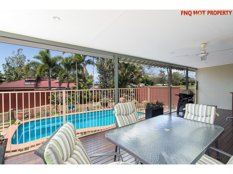 3  Helen Close, Smithfield QLD 4878