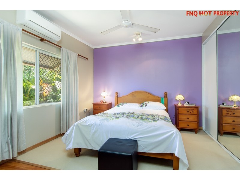3  Helen Close, Smithfield QLD 4878