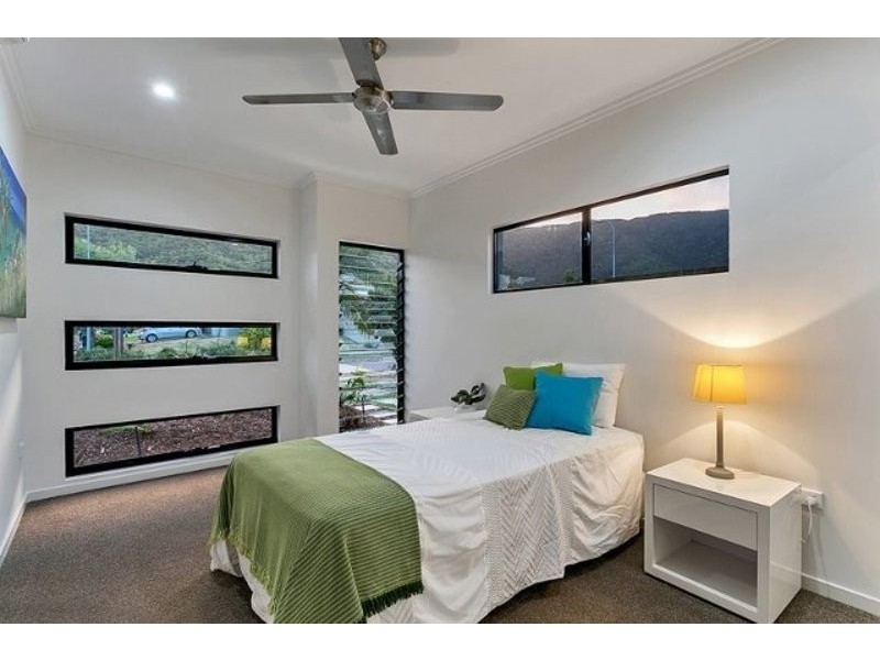 15 Litara Court, Palm Cove QLD 4879