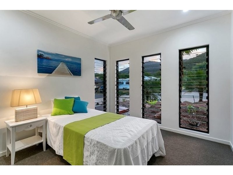 15 Litara Court, Palm Cove QLD 4879