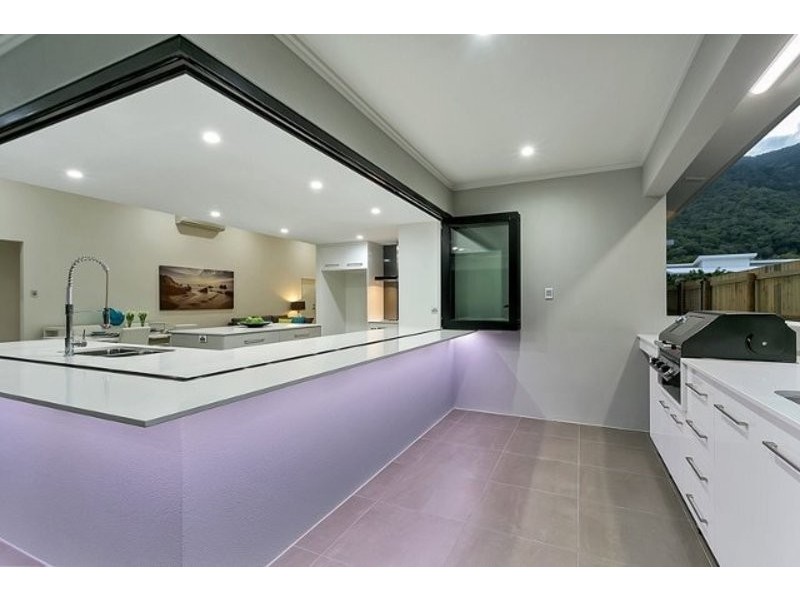 15 Litara Court, Palm Cove QLD 4879