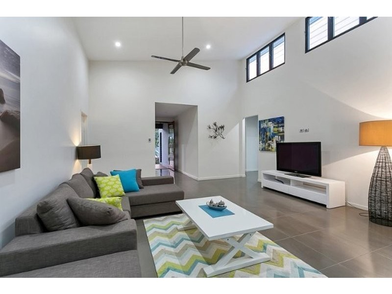 15 Litara Court, Palm Cove QLD 4879