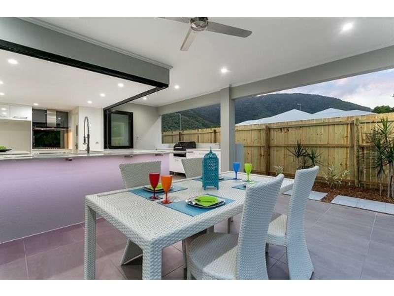 15 Litara Court, Palm Cove QLD 4879