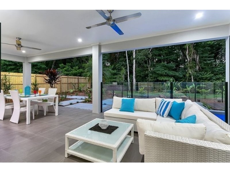 15 Litara Court, Palm Cove QLD 4879