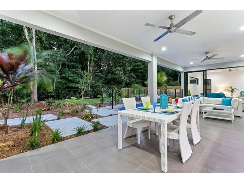 15 Litara Court, Palm Cove QLD 4879