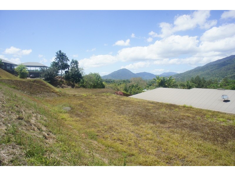 4 WIRREGA CLOSE, Caravonica QLD 4878