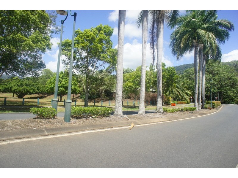 4 WIRREGA CLOSE, Caravonica QLD 4878