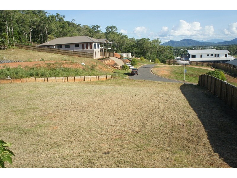 37 Catamaran Circuit, Trinity Beach QLD 4879