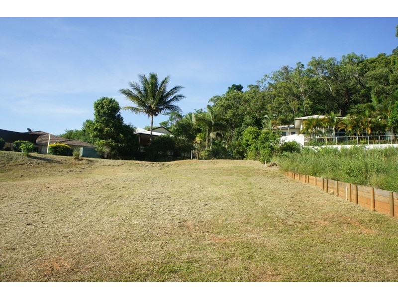 37 Catamaran Circuit, Trinity Beach QLD 4879