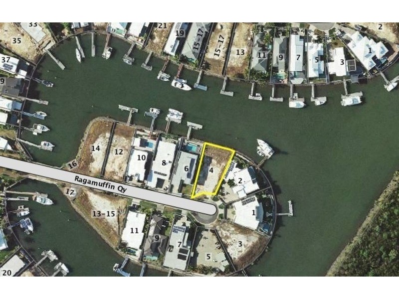 4  Ragamuffin Qy, Trinity Park QLD 4879