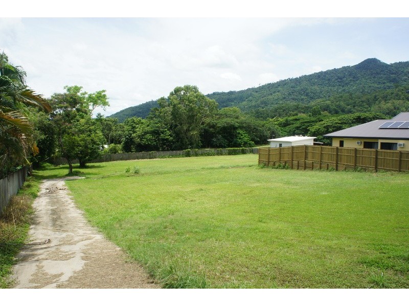 Lot 2 Stanton Rd, Smithfield QLD 4878